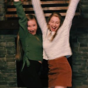 Meet your Posher, Claire